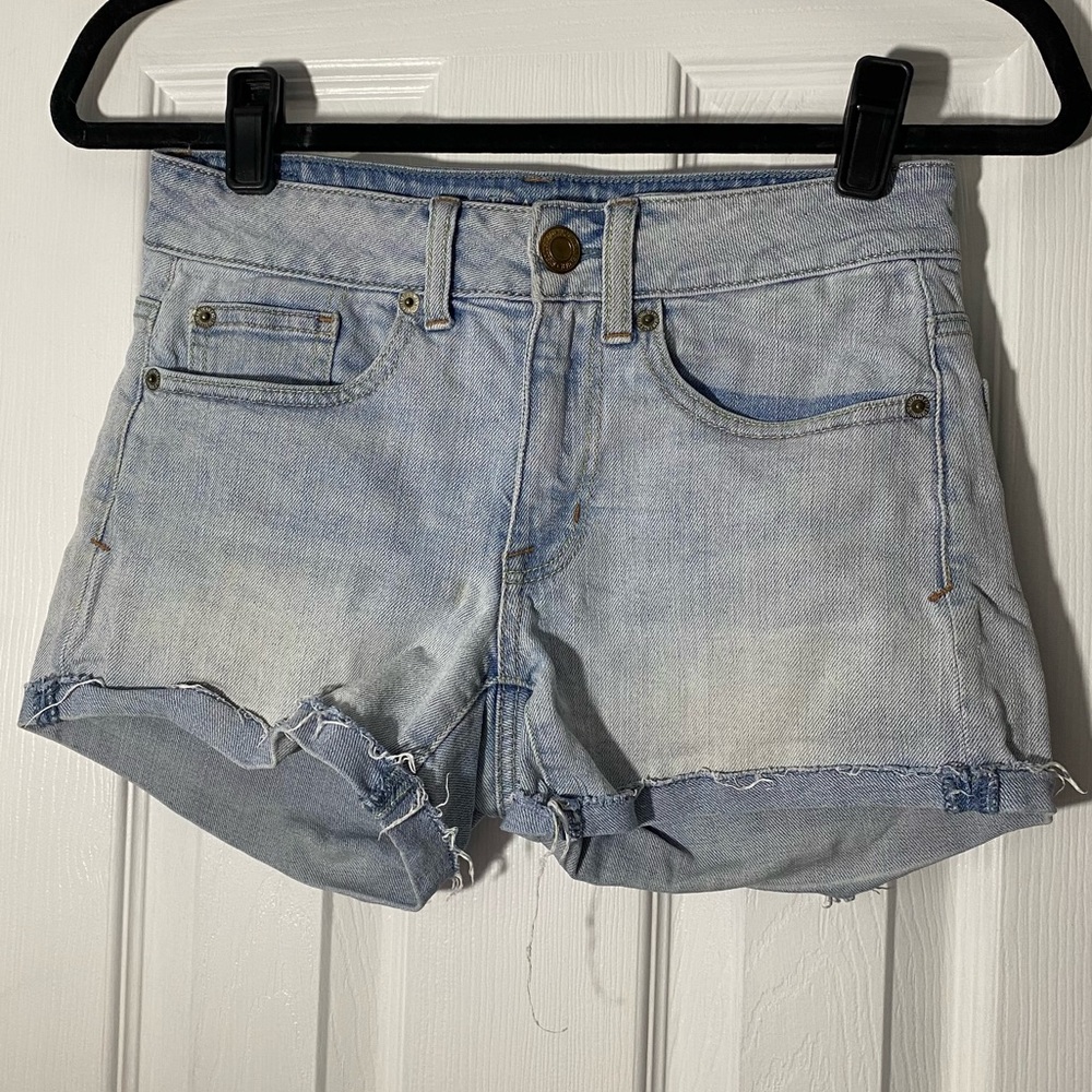 American Eagle Stretch Jean Shorts in Light Denim Wash